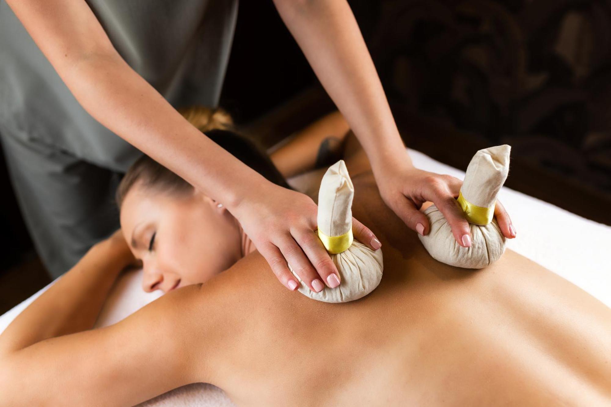 Hilton Rijeka Costabella Beach Resort And Spa Eksteriør bilde Thai herbal compress massage