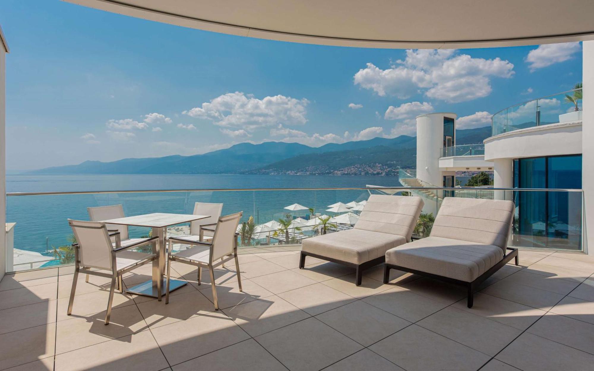 Hilton Rijeka Costabella Beach Resort And Spa Eksteriør bilde View from the hotel