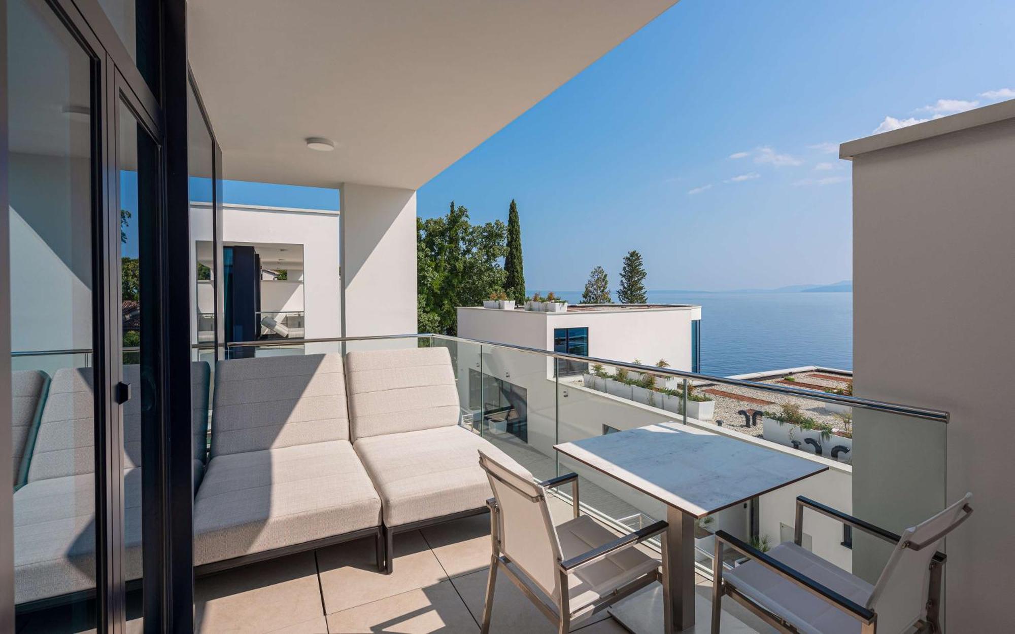 Hilton Rijeka Costabella Beach Resort And Spa Eksteriør bilde